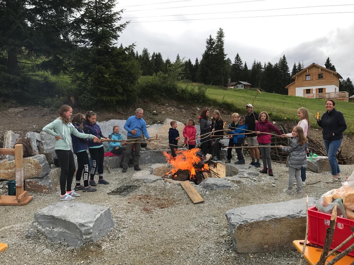 Chaletdorf-Fanningberg Weisspriach Kültér fotó